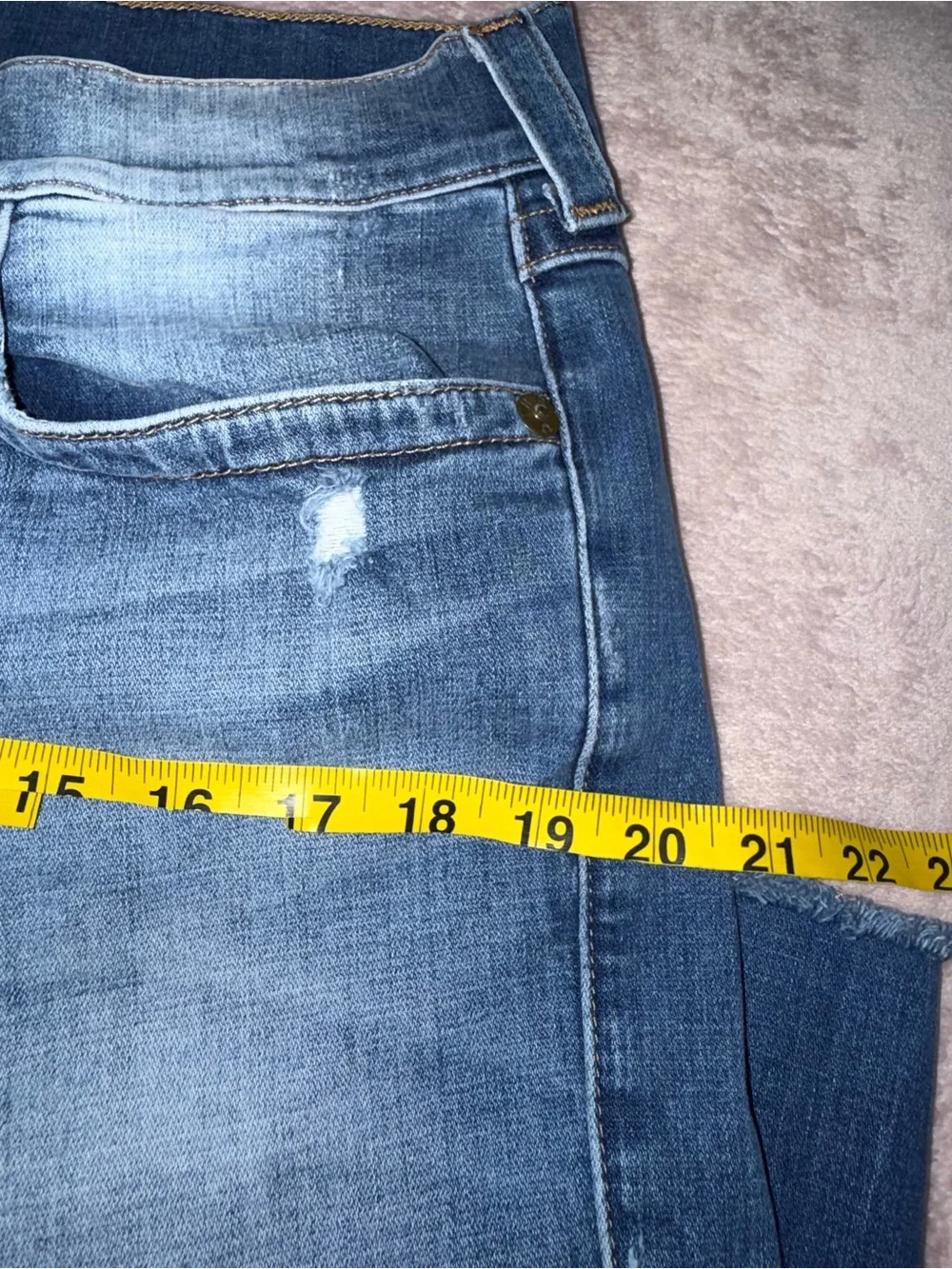 True religion geno relaxed slim distressed short size 34